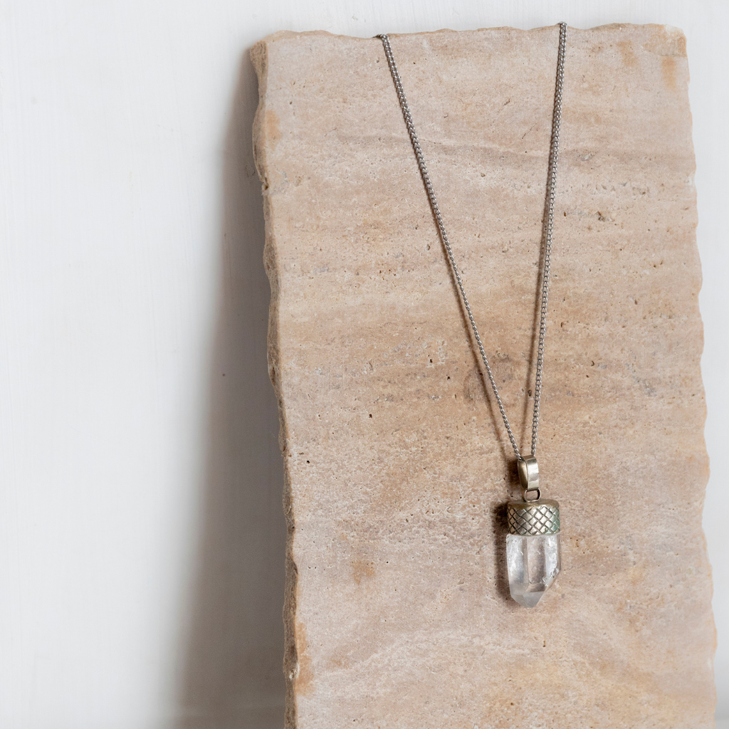 Collar de cuarzo de cristal